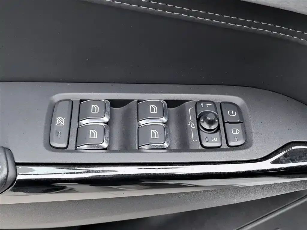 Lynk & Co 02 Hatchback 2023 из CN, фото 2