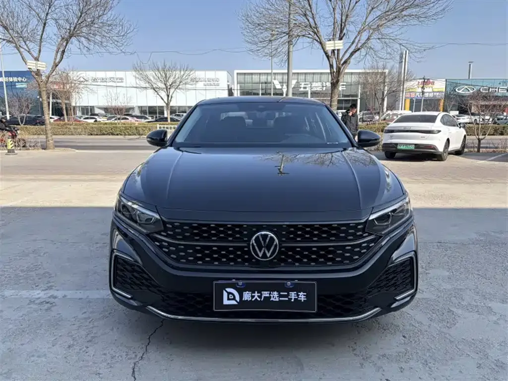 Volkswagen Passat — фото 5