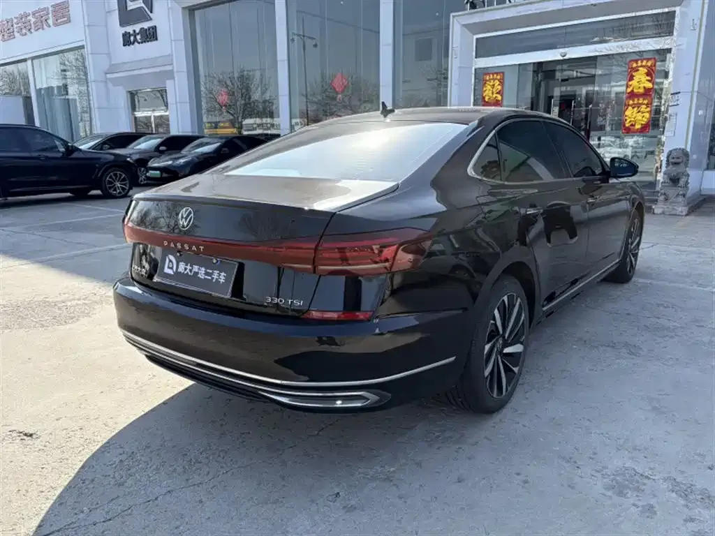Volkswagen Passat — фото 6