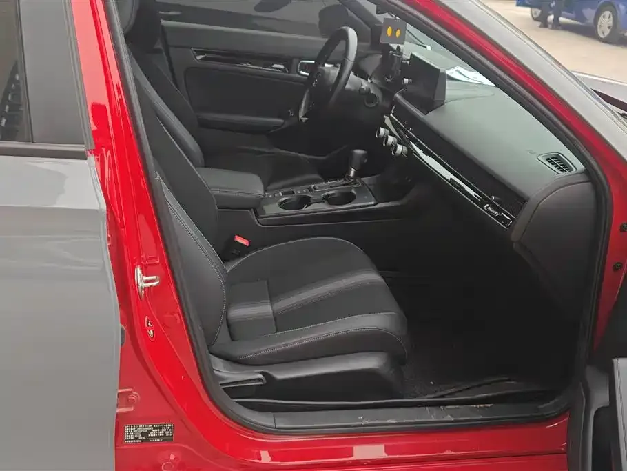 Honda Civic — фото 10