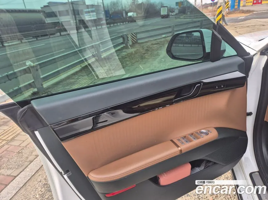 Hyundai Grandeur — фото 1