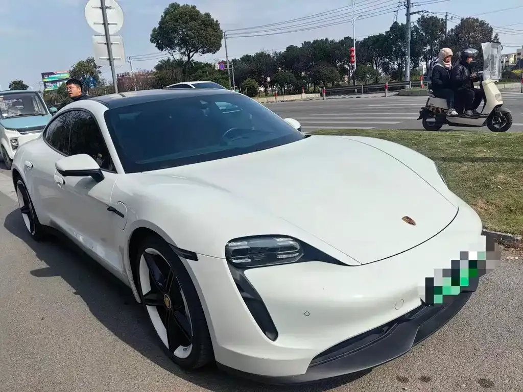 Porsche Taycan 2024 из CN, фото 4