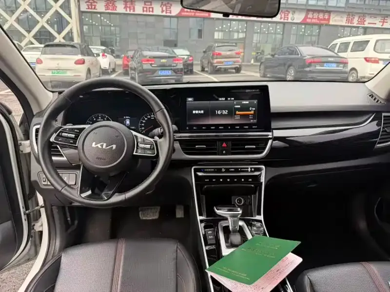 Kia KX3 — фото 5