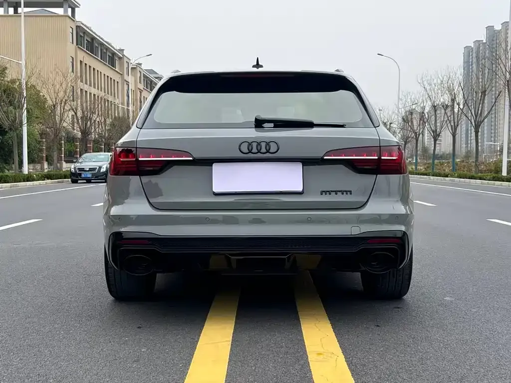 Audi A4 (Import) — фото 2