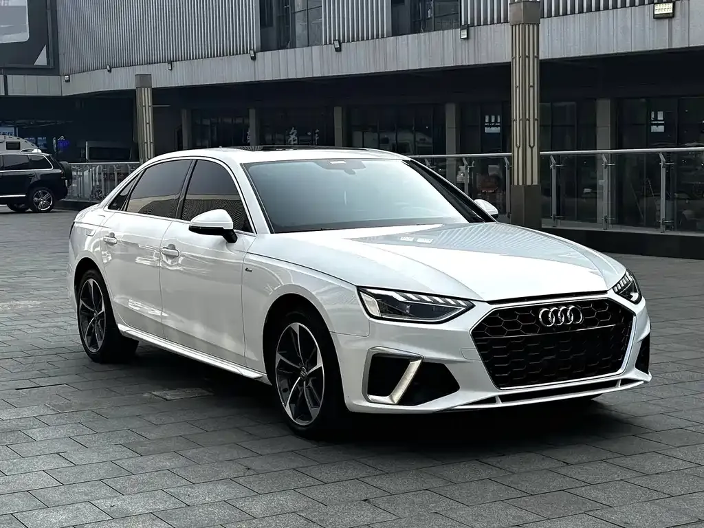 Audi A4L 2021 из CN, фото 4