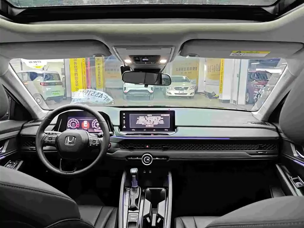 Honda Accord — фото 10