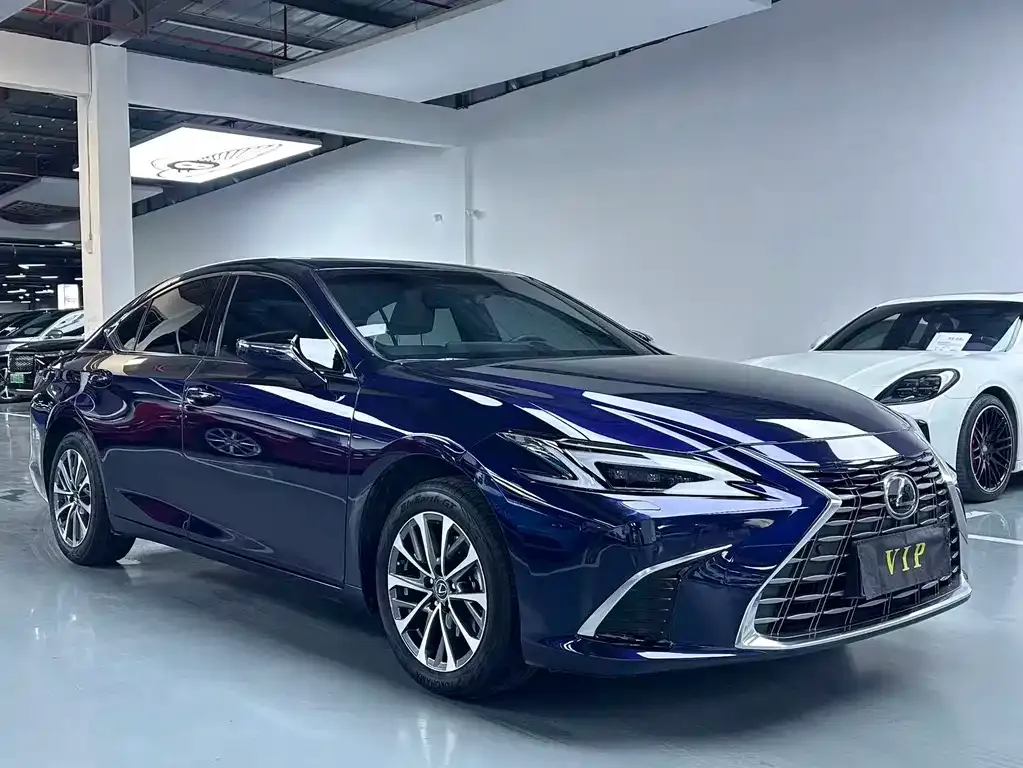 Lexus ES — фото 4