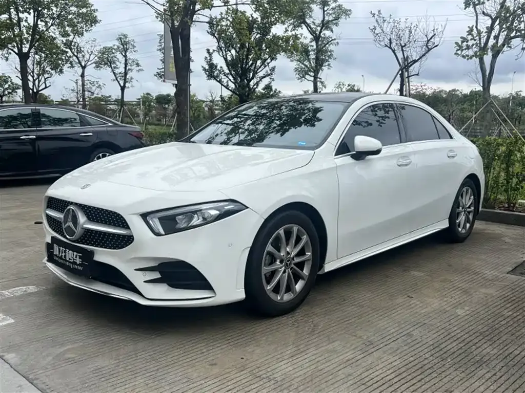 Mercedes-Benz A-Class — фото 1
