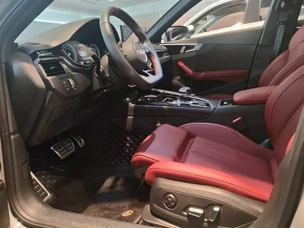 Audi A4L 2025 из CN, фото 7