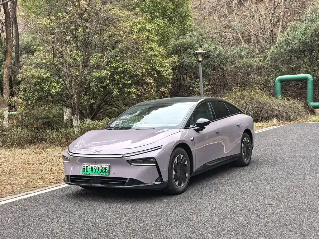 XPeng P7+