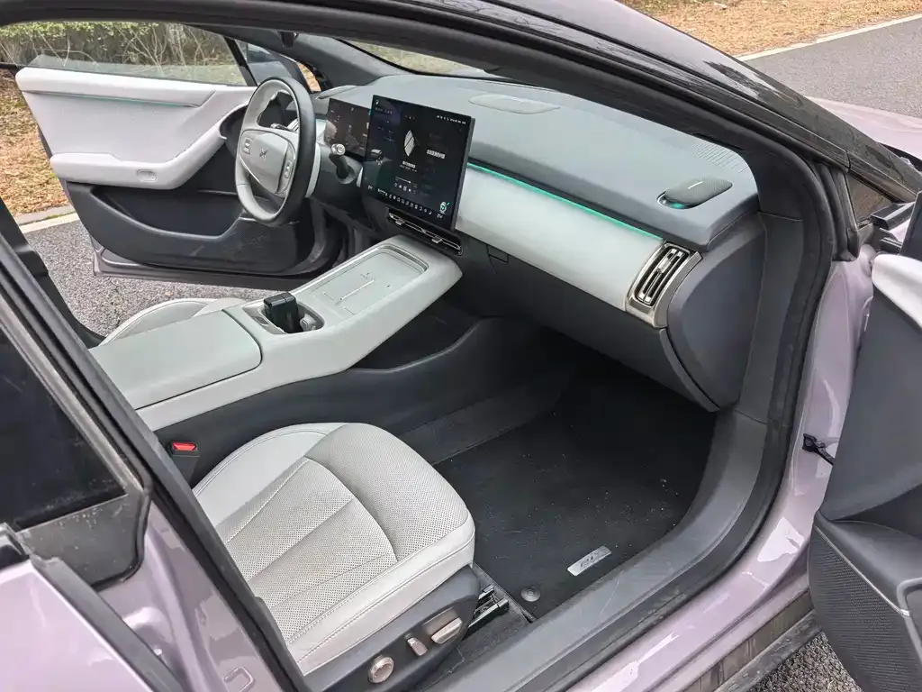 XPeng P7+ 2025 из CN, фото 2