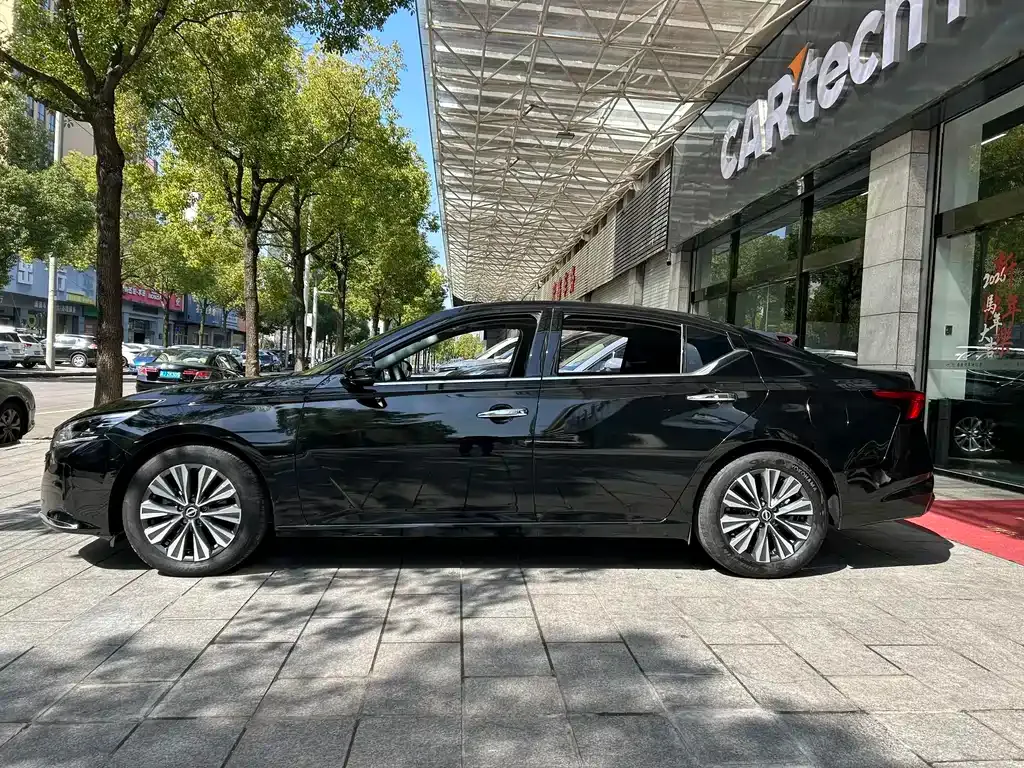 Nissan Teana 2024 из CN, фото 4