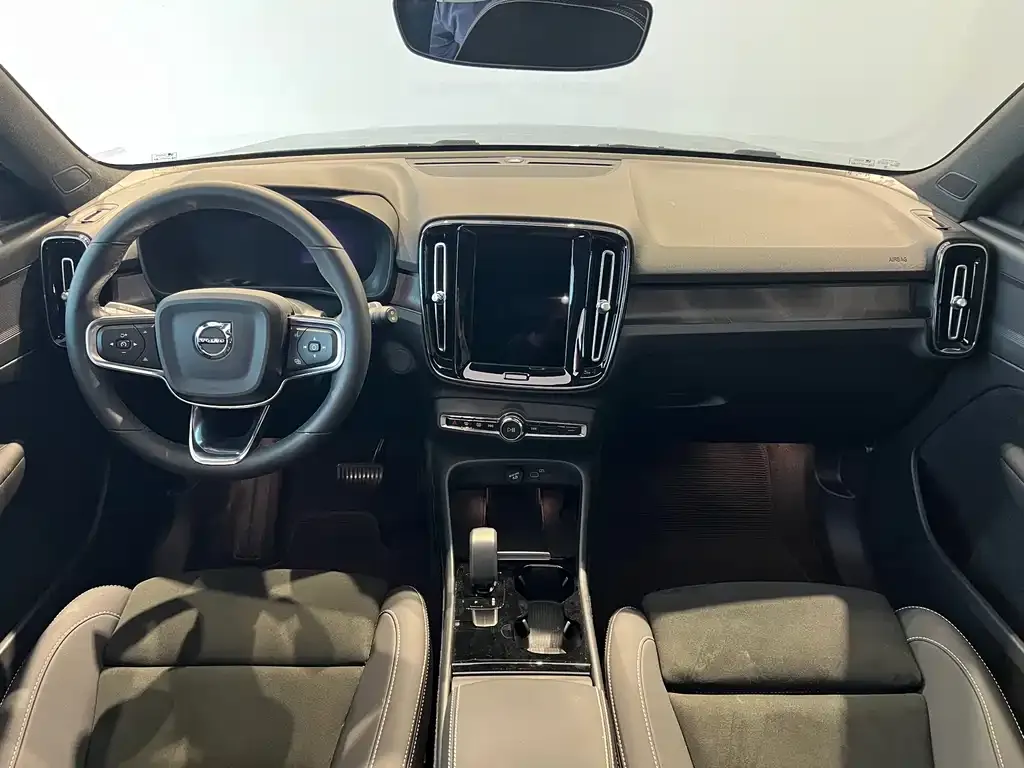 Volvo XC40 NEV 2023 из CN, фото 8