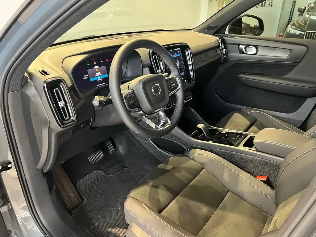 Volvo XC40 NEV 2023 из CN, фото 9