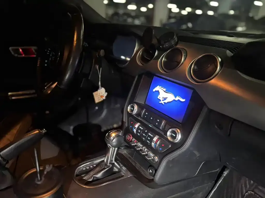 Ford Mustang 2021 из CN, фото 2