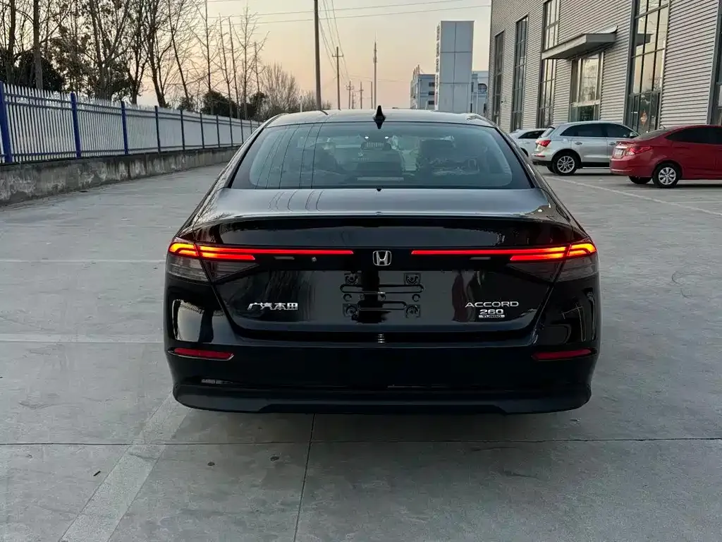 Honda Accord 2024 из CN, фото 5