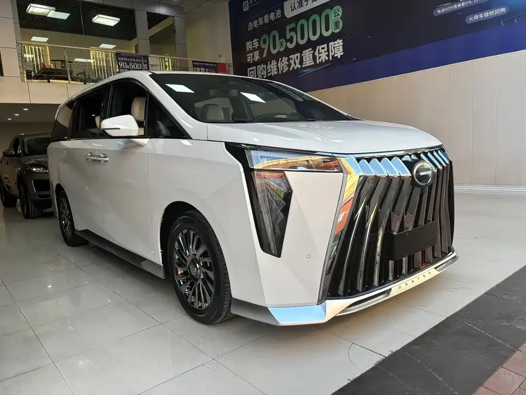 GAC Motor Trumpchi M8 — фото 3