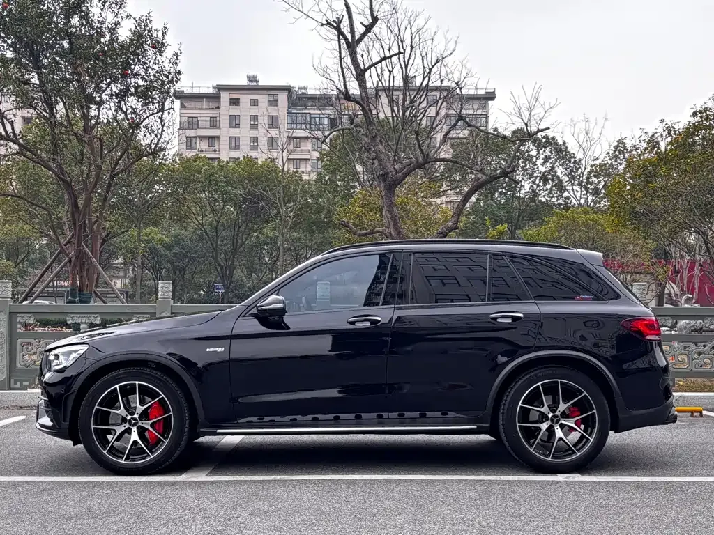 Mercedes-Benz GLC AMG — фото 7