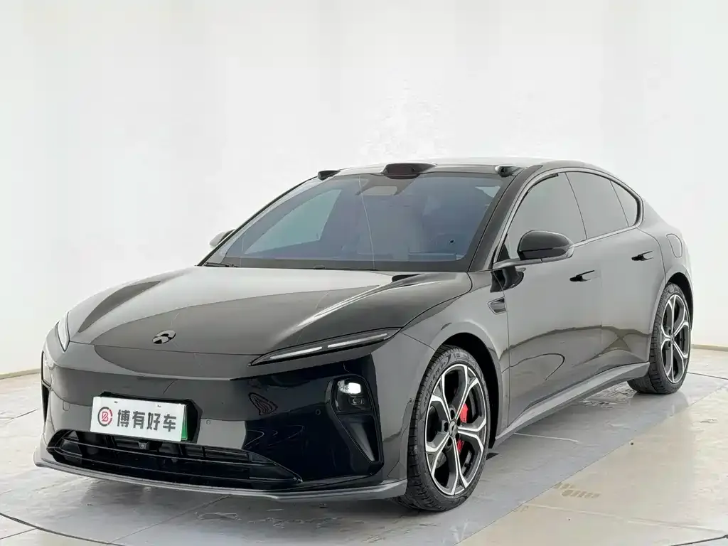 NIO ET5