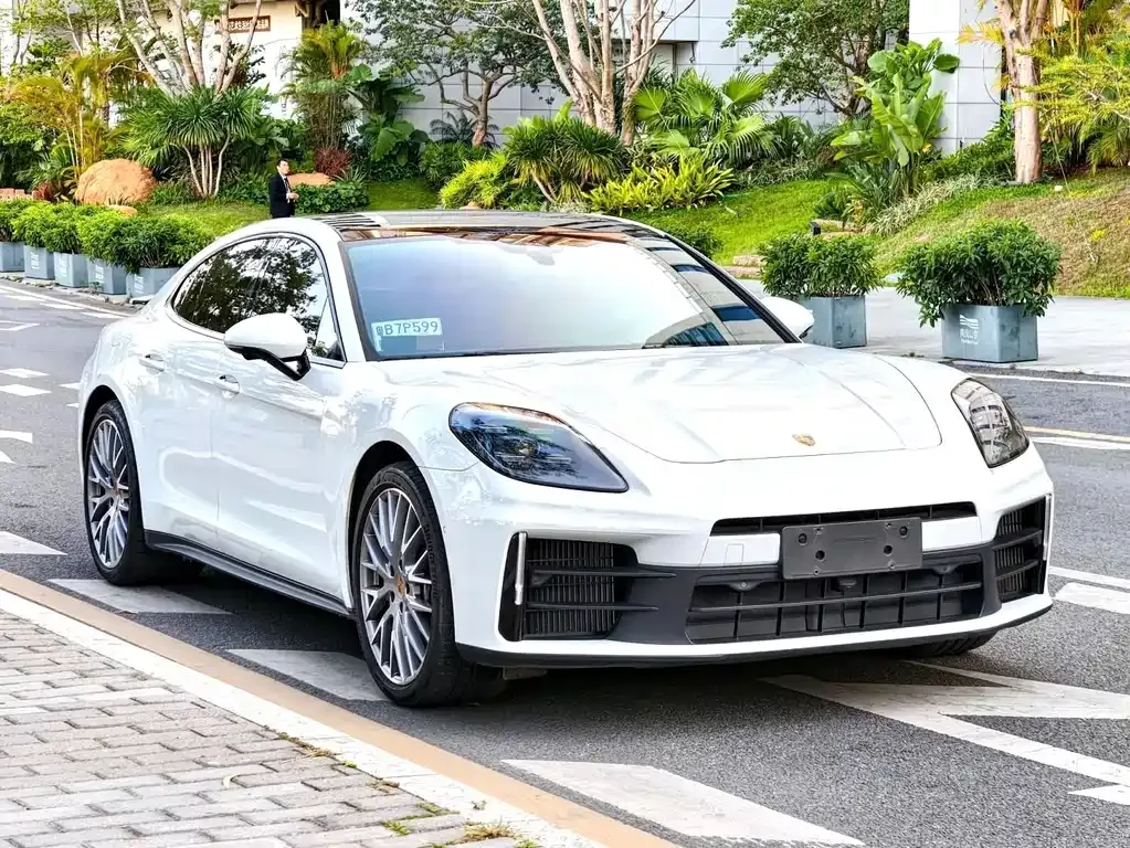 Porsche Panamera — фото 9