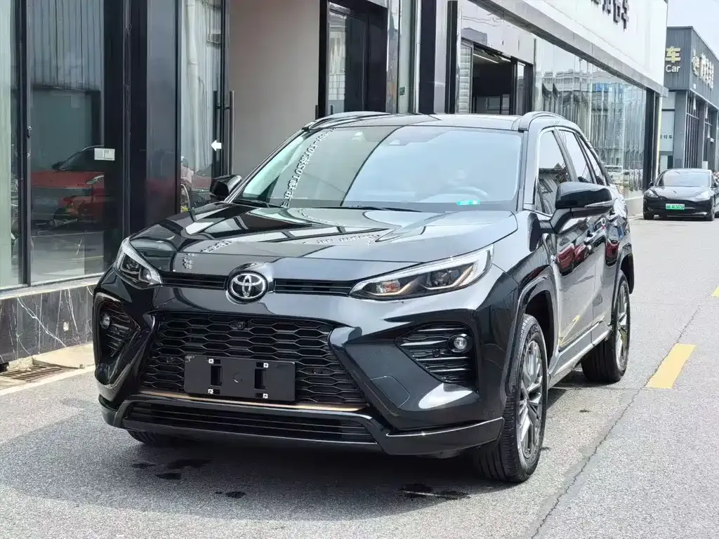 Toyota Wildlander — фото 1
