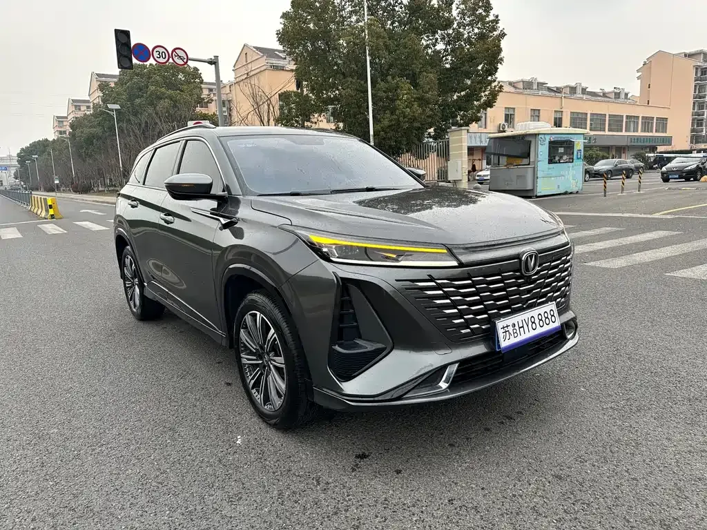 Changan CS75PLUS — фото 6