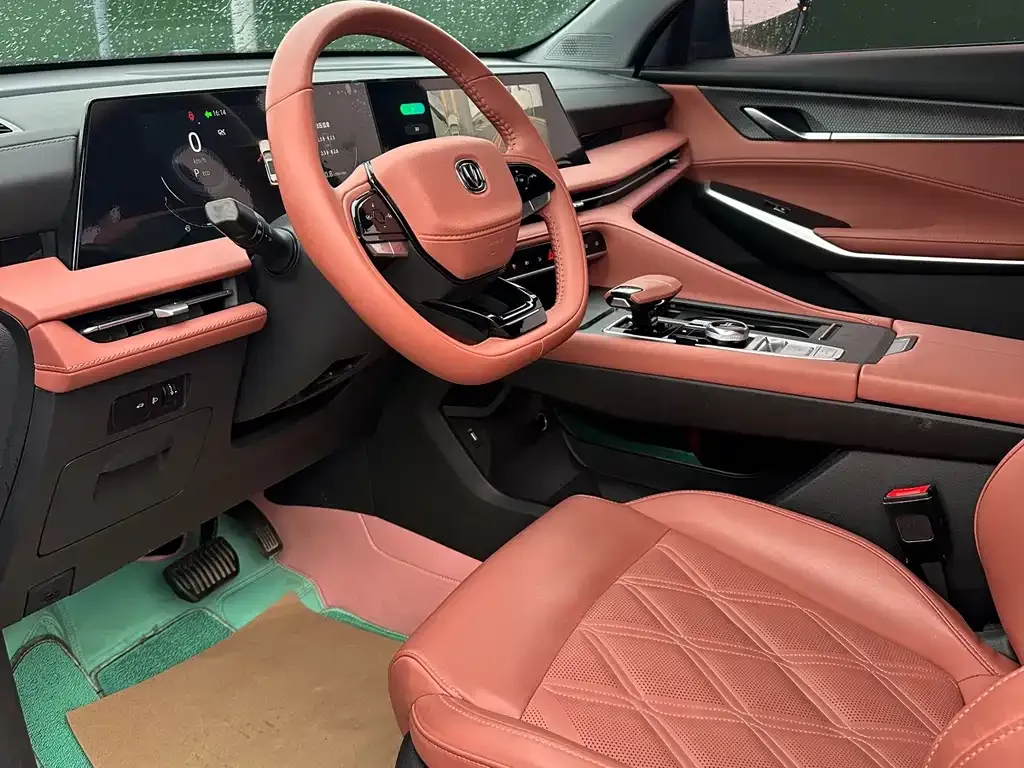Changan CS75PLUS — фото 10