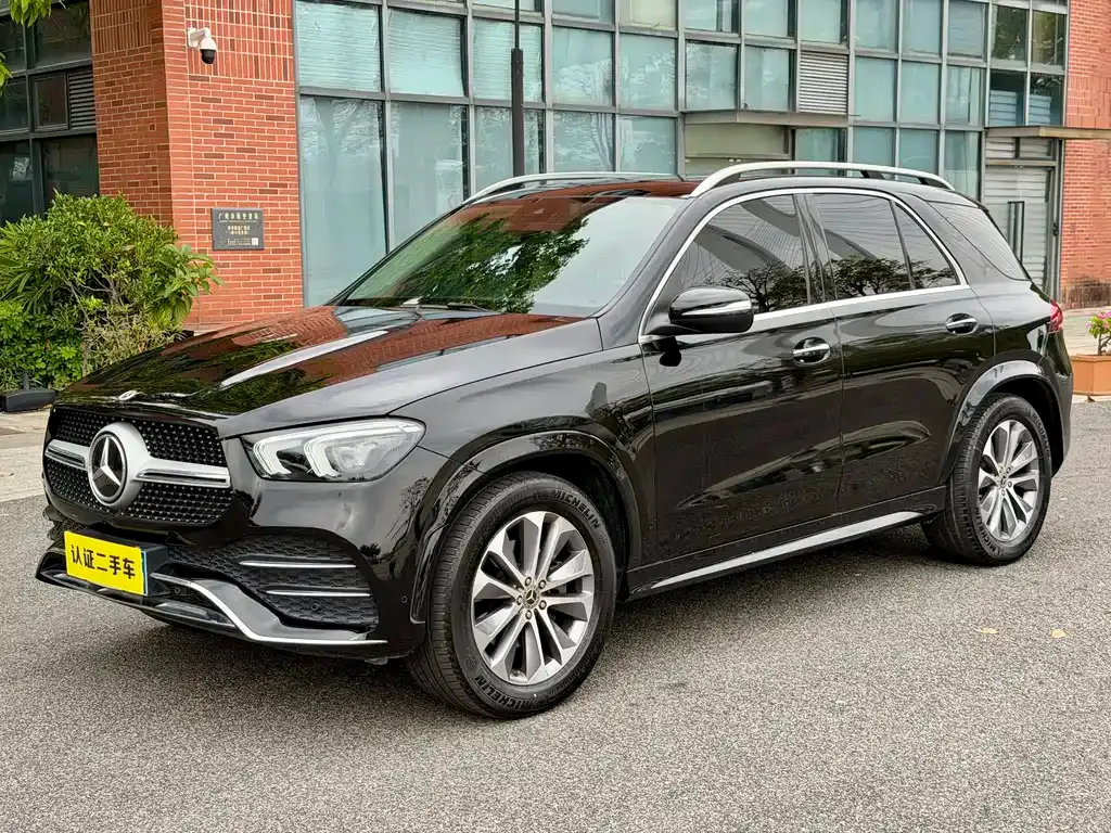 Mercedes-Benz GLE — фото 1