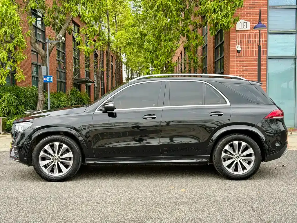 Mercedes-Benz GLE — фото 9