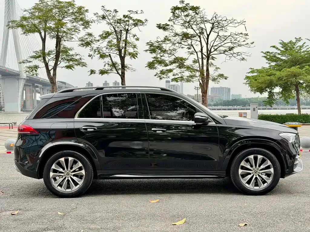 Mercedes-Benz GLE — фото 10