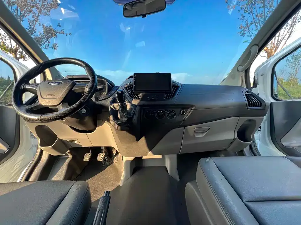 Ford Transit 2022 из CN, фото 7