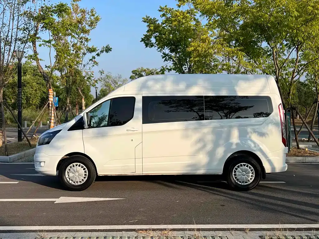 Ford Transit 2022 из CN, фото 10