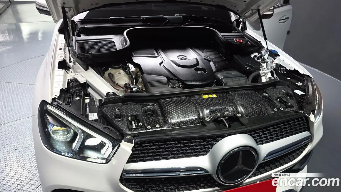 Mercedes-Benz GLE-Class — фото 10