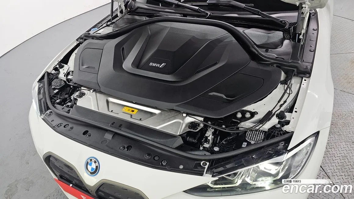 BMW i4 2024 из KR, фото 9