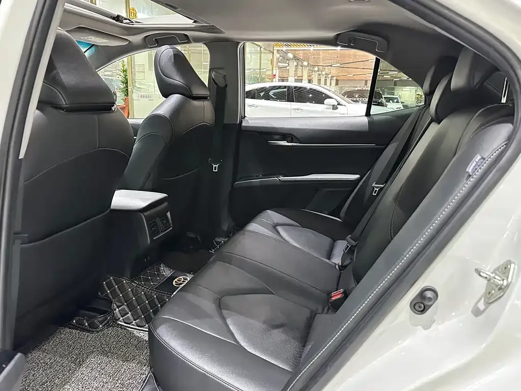 Toyota Camry 2021 из CN, фото 8