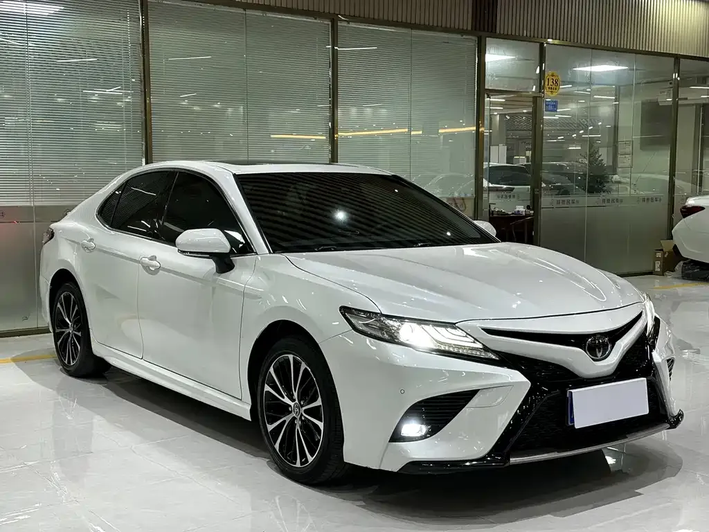 Toyota Camry 2021 из CN, фото 9