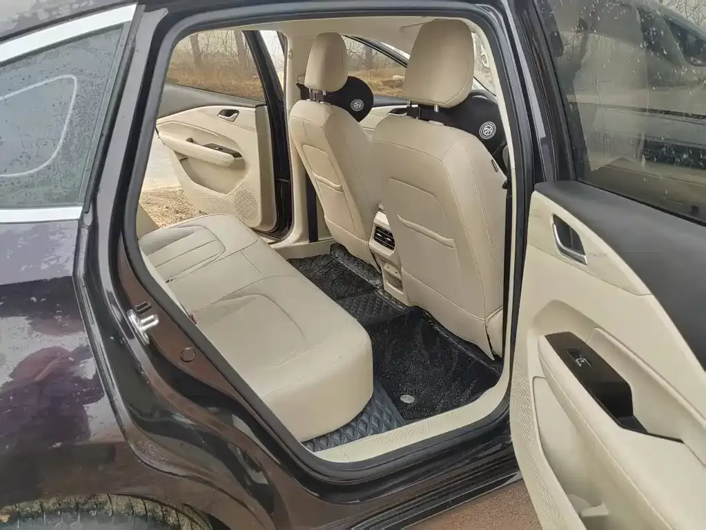 Wuling Xingguang 2024 из CN, фото 3