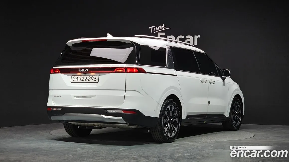 Kia Carnival 2023 из KR, фото 3