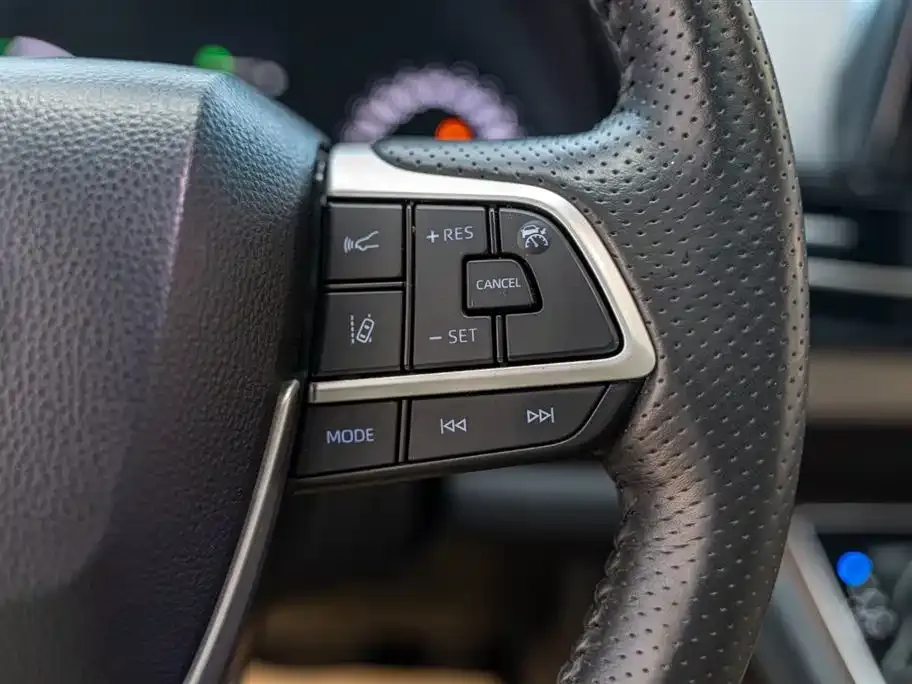 Toyota Sienna 2022 из CN, фото 8