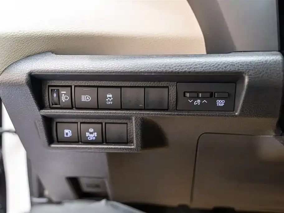 Toyota Sienna 2022 из CN, фото 4