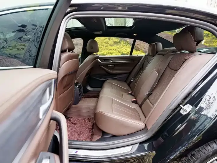 BMW 5 Series — фото 10