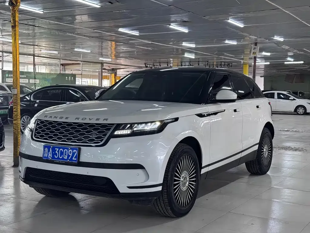 Land Rover Velar — фото 1