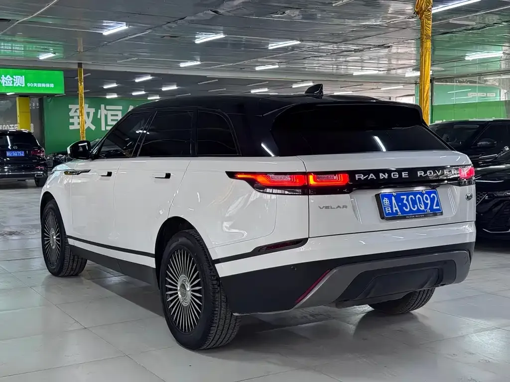 Land Rover Velar — фото 9