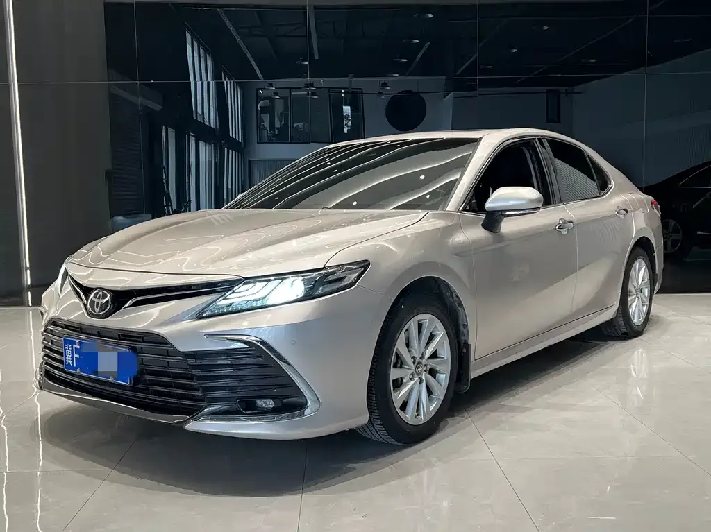 Toyota Camry 2022 из CN, фото 1