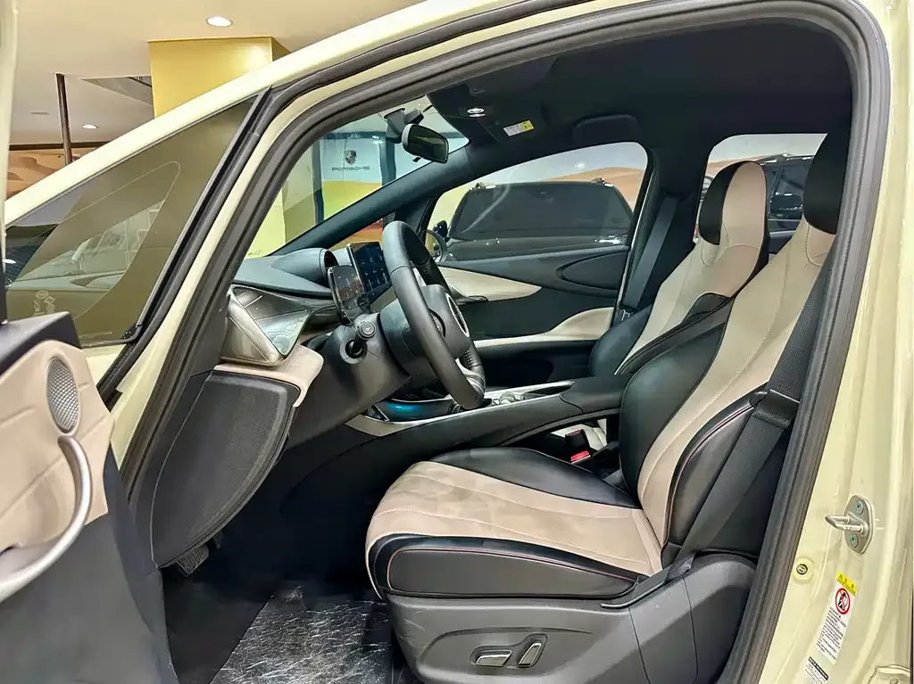BYD Dolphin — фото 3