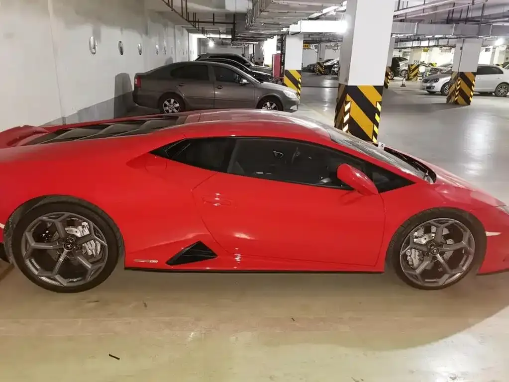 Lamborghini Huracan 2021 из CN, фото 6