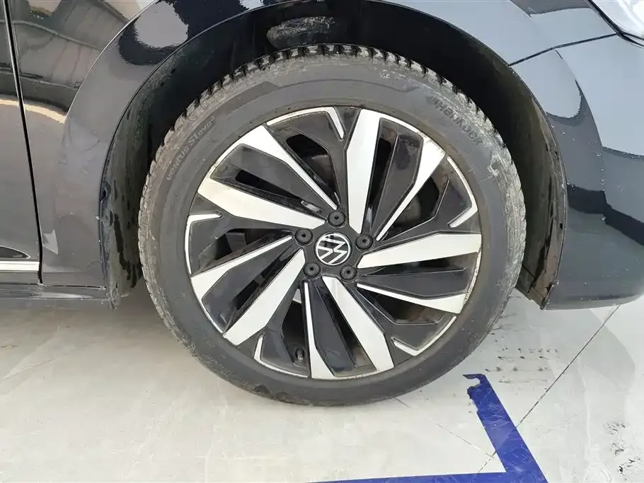 Volkswagen Passat — фото 10
