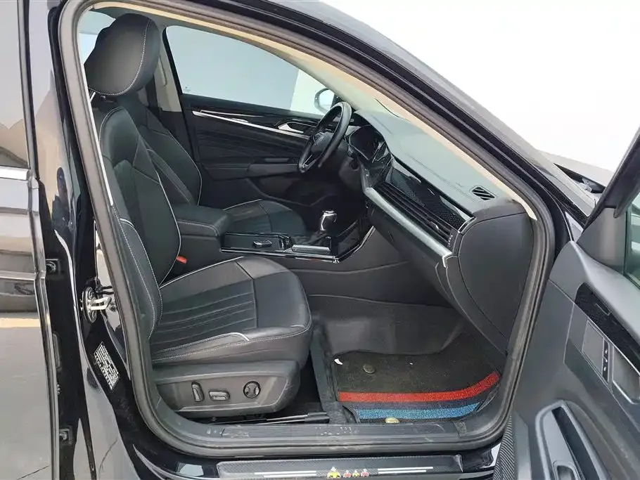 Volkswagen Passat — фото 5
