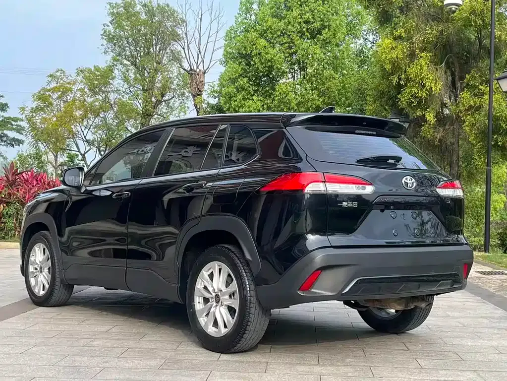 Toyota Corolla Cross — фото 9