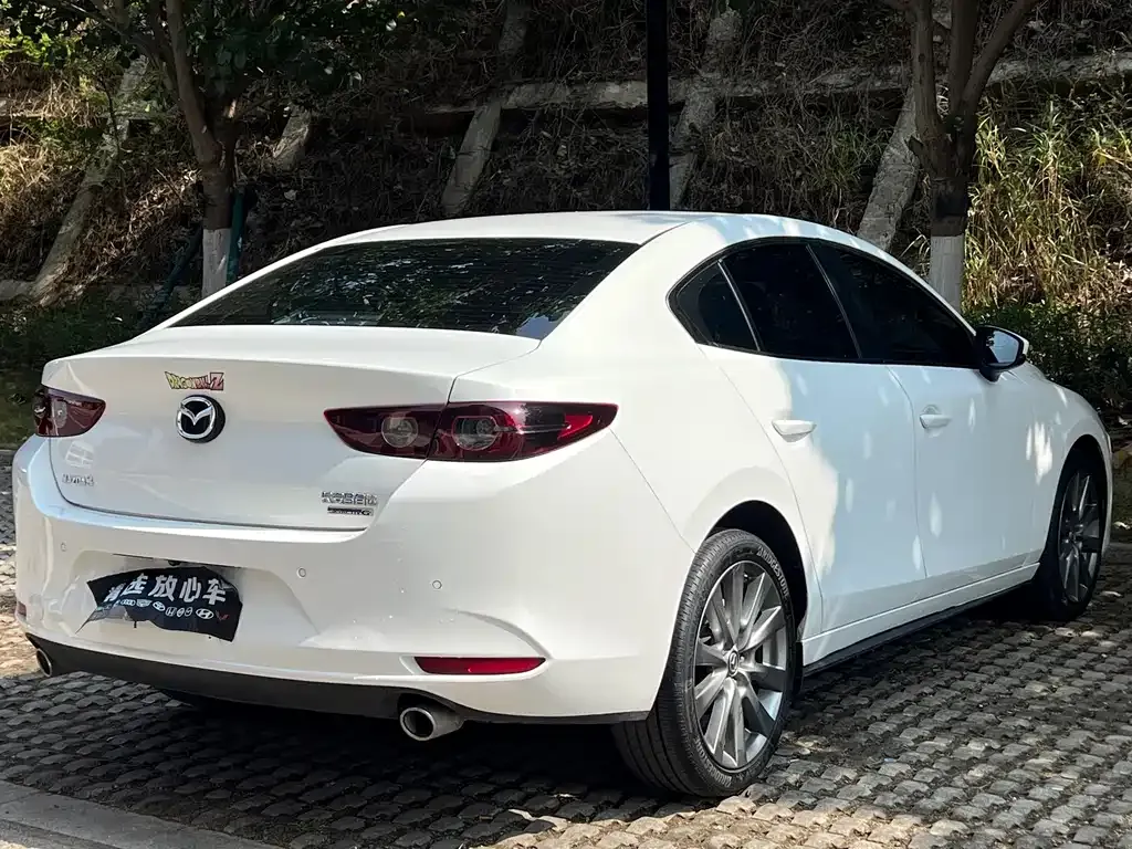 Mazda 3 Axela — фото 6
